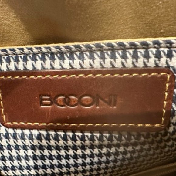 GORGEOUS BOCONI LARGE LEATHER MESSENGER BAG 18"x13"x3"wide. For men&women - Picture 11 of 13